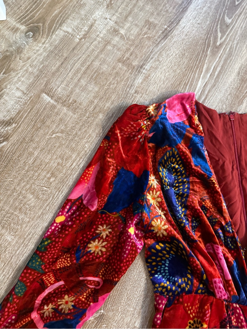 FARM Rio, Floral Velvet Jumpsuit Long Sleeve Deep V, Size L EUC - Picture 7 of 16